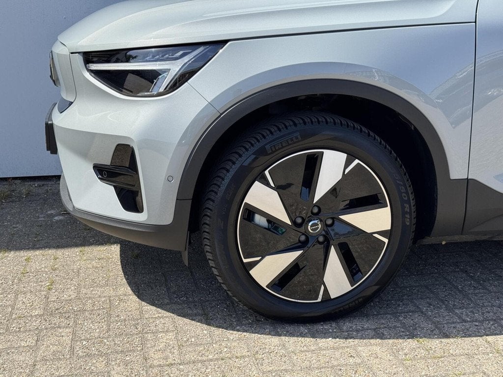 Volvo EX40 Single Motor Extended Range Ultra 82 kWh|360cam, Automaat, Achterwielaandrijving, Gebruikt, Zwart