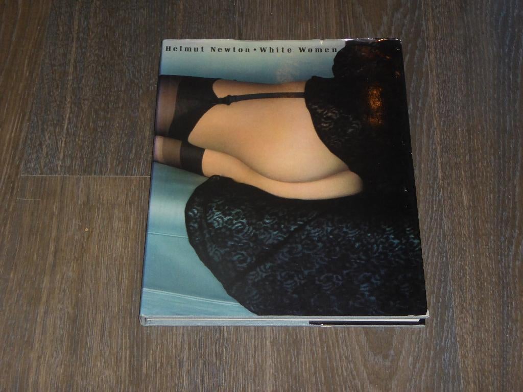 Helmut Newton - White Women, Boeken, Kunst en Cultuur | Fotografie en Design, Verzenden, Zo goed als nieuw, Fotografie algemeen