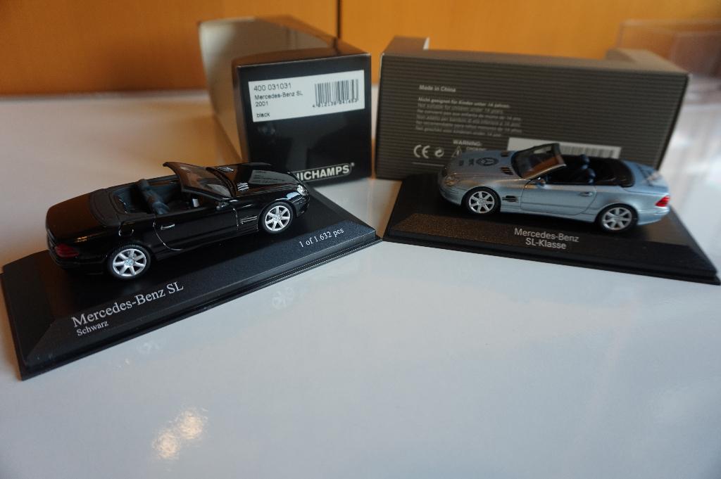 Mercedes 2 x R230 500 SL  2001 Mini Champs, Ophalen of Verzenden, Zo goed als nieuw, Auto, MiniChamps
