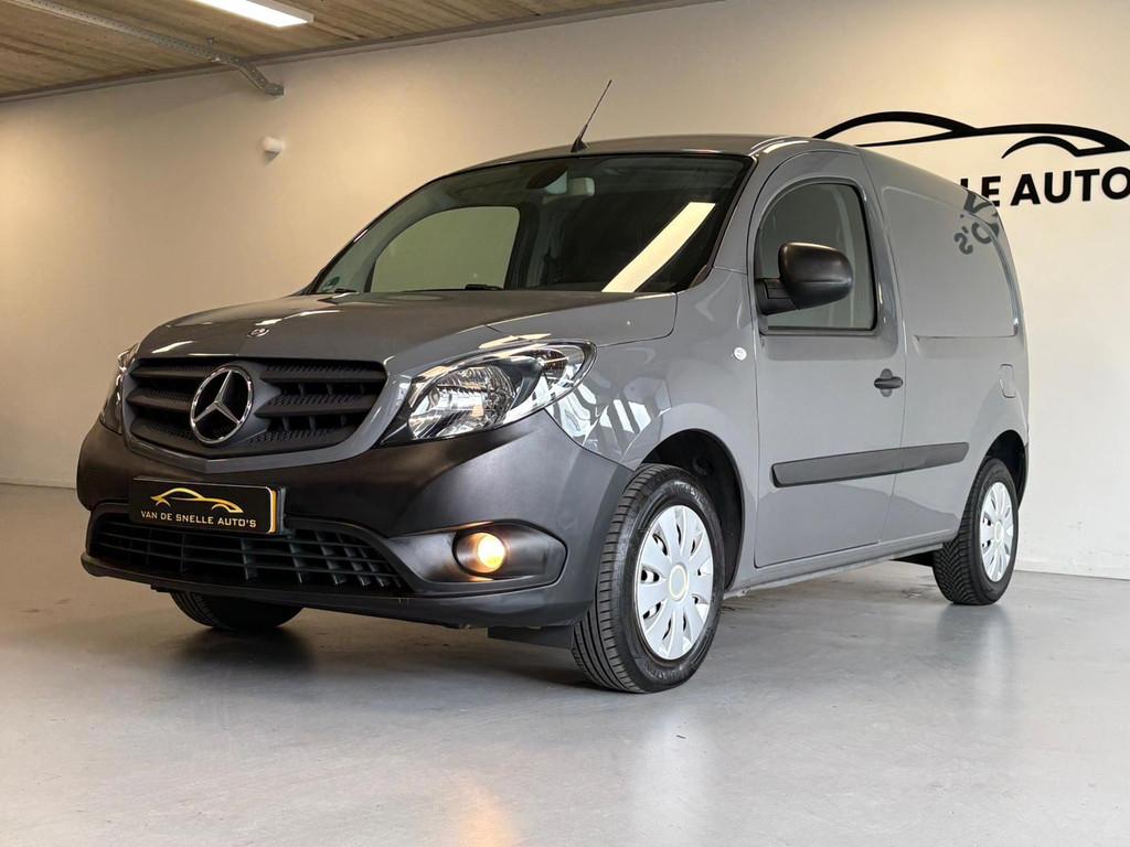Mercedes-Benz CITAN 111 CDI BlueEFFICIENCY AIRCO/NAVI/CAMERA, Auto's, Voorwielaandrijving, Gebruikt, 4 cilinders, 23 km/l