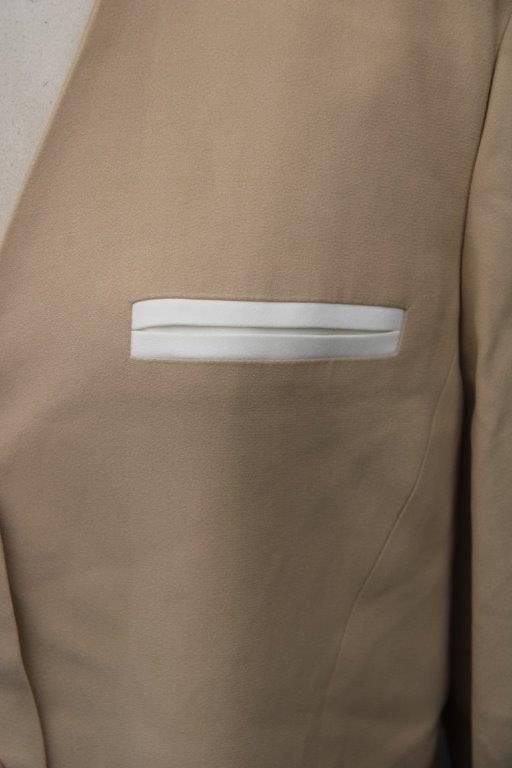Jasje beige Caroline Biss mt 46 Vaste prijs, Beige, Maat 46/48 (XL) of groter, Ophalen of Verzenden, Zo goed als nieuw