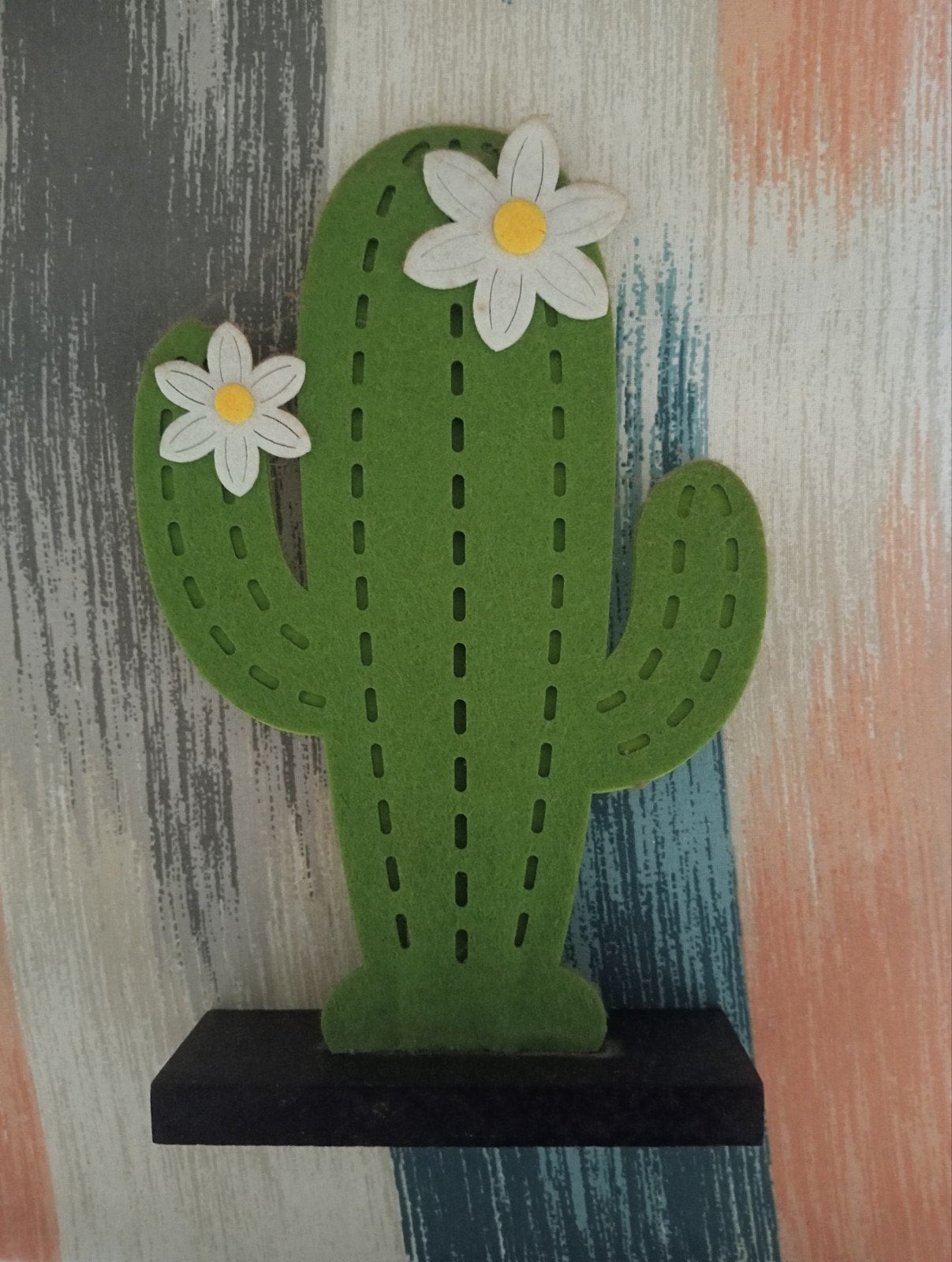 Decoratieve vilten cactus met bloemen, ca. 25 cm, Ophalen of Verzenden, Gebruikt, Groen, Textiel