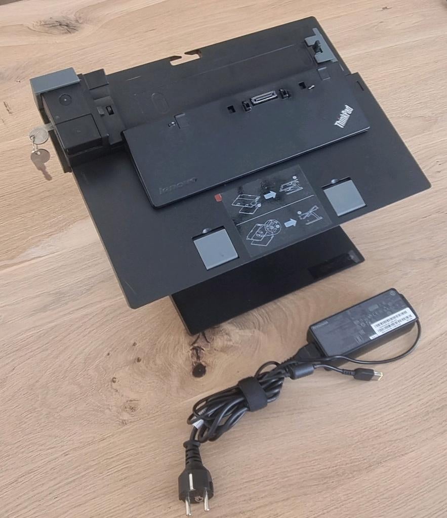 Lenovo ThinkPad Verhoger met Docking Station en 90W Adapter, Lenovo ThinkPad, Ophalen of Verzenden, Docking station, Gebruikt