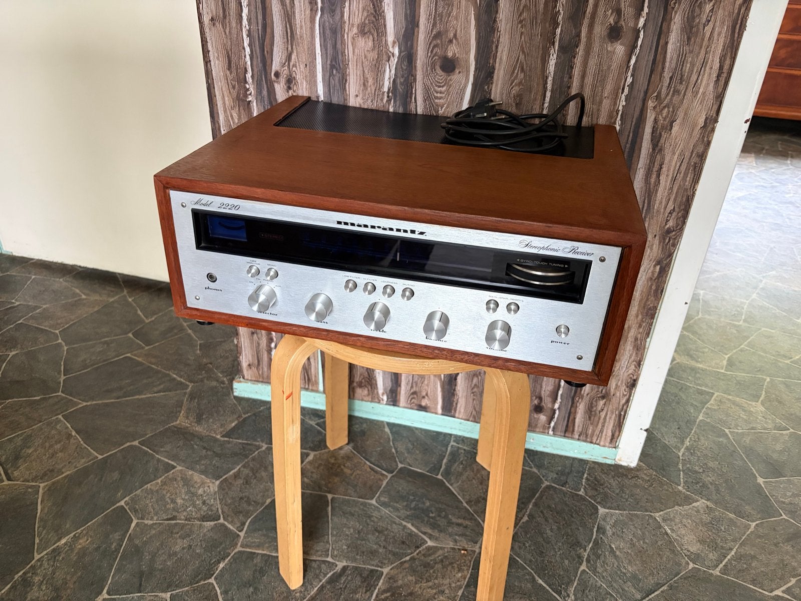 Marantz 2220 Stereophonic Receiver met woodcase, Marantz, Gebruikt, Ophalen of Verzenden, Minder dan 60 watt