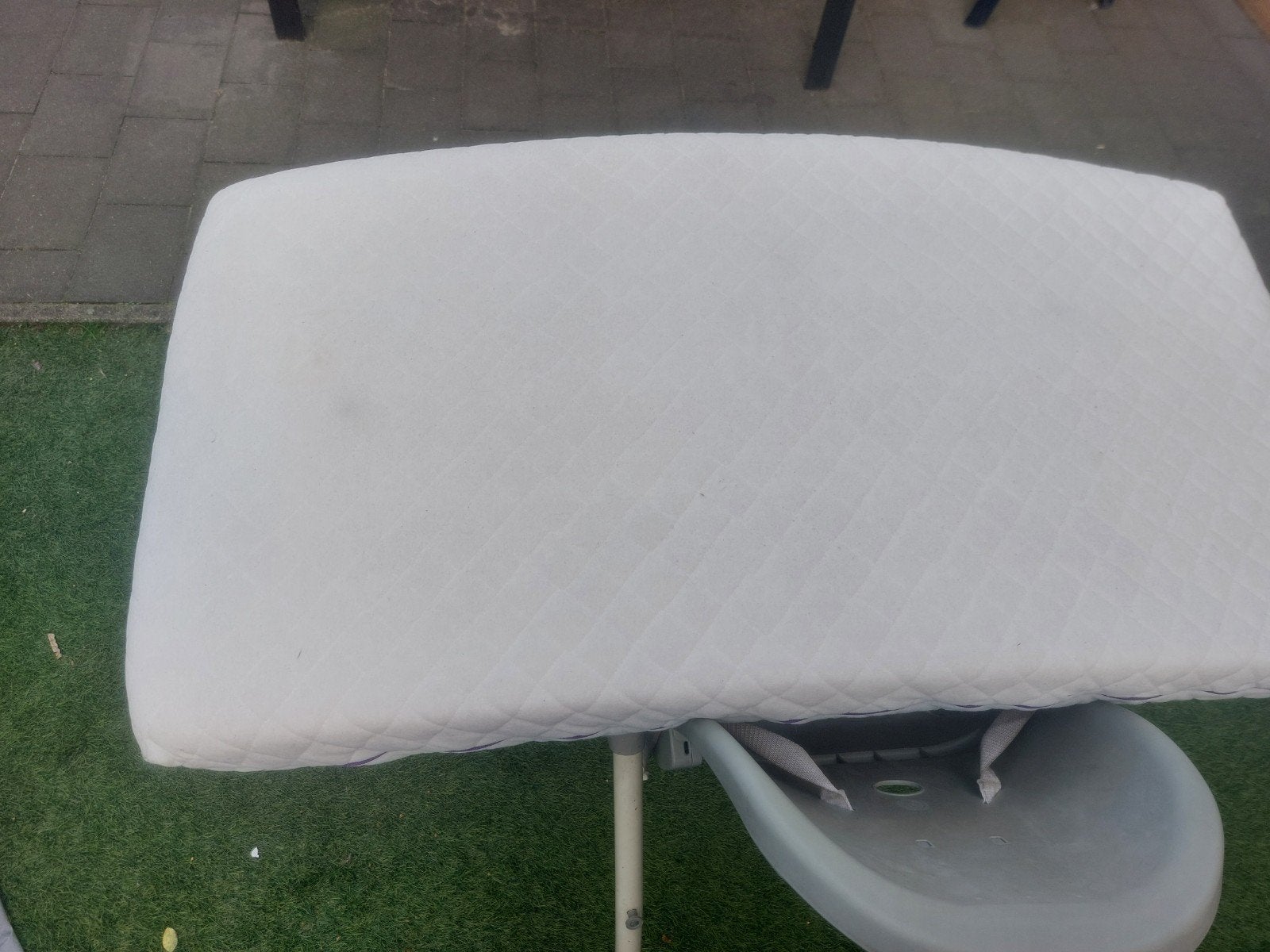 Kinder/peutermatras 60 x 120 € 10,--, Ophalen, Zo goed als nieuw, Campingstoel