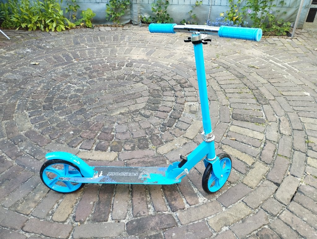 Blauwe Kinderstep Foxsport inklapbaar, Kinderen en Baby's, Speelgoed | Buiten | Voertuigen en Loopfietsen, Ophalen, Zo goed als nieuw