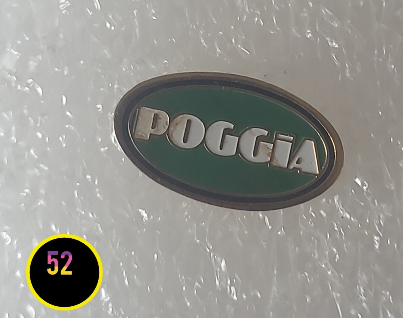 Vintage Poggia Pin - Groen en Goudkleurig, Verzenden, Gebruikt
