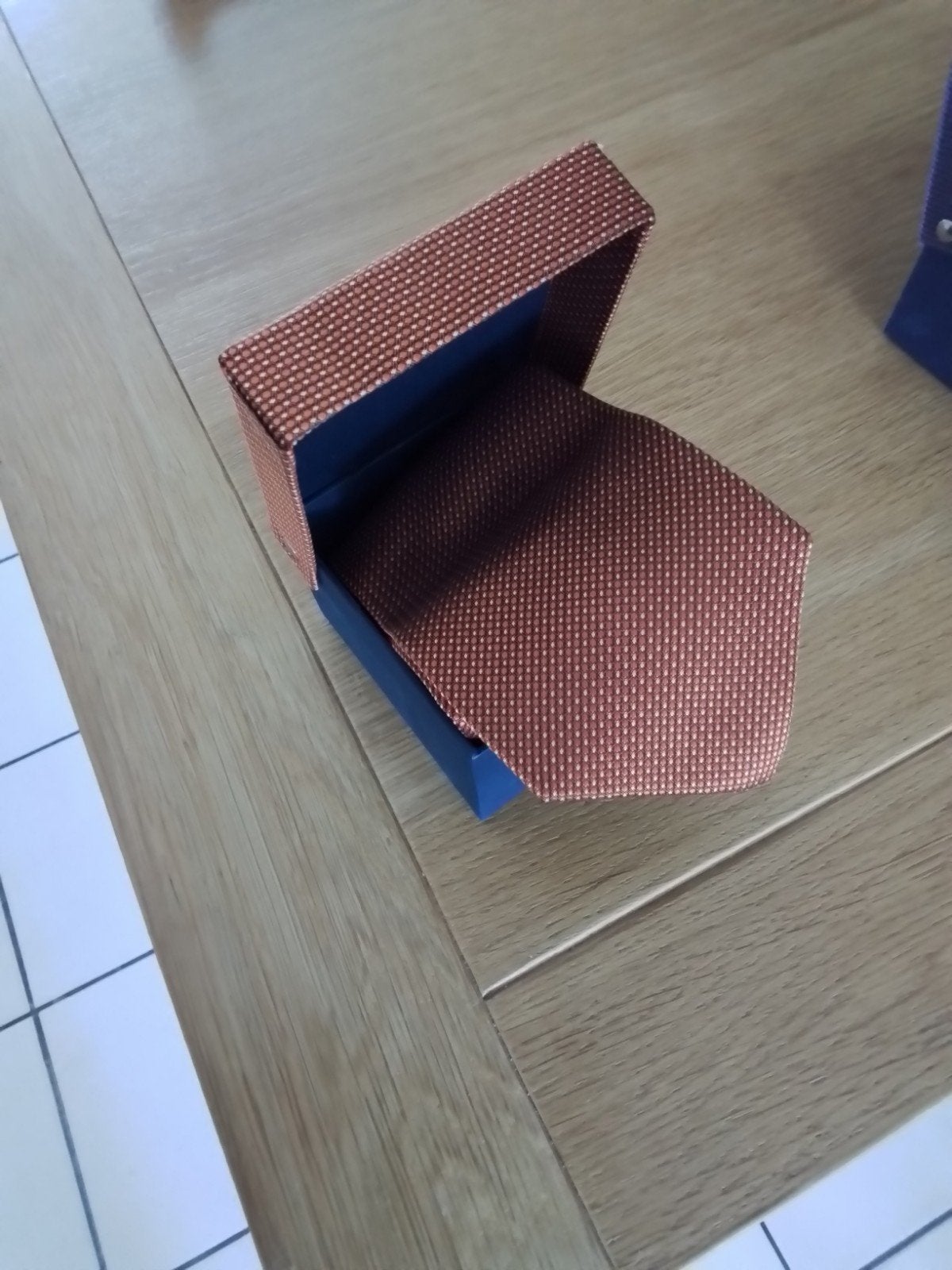 4 nieuwe stropdassen, waarvan 3 ING en 2 zijden, Ophalen of Verzenden, Nieuw, ING
