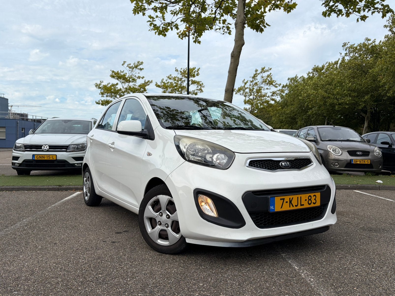 Kia Picanto 1.0 Cvvt 5-DRS 2013 Wit Carplay Airco NAP APK, Auto's, Voorwielaandrijving, Zwart, 400 kg, Wit
