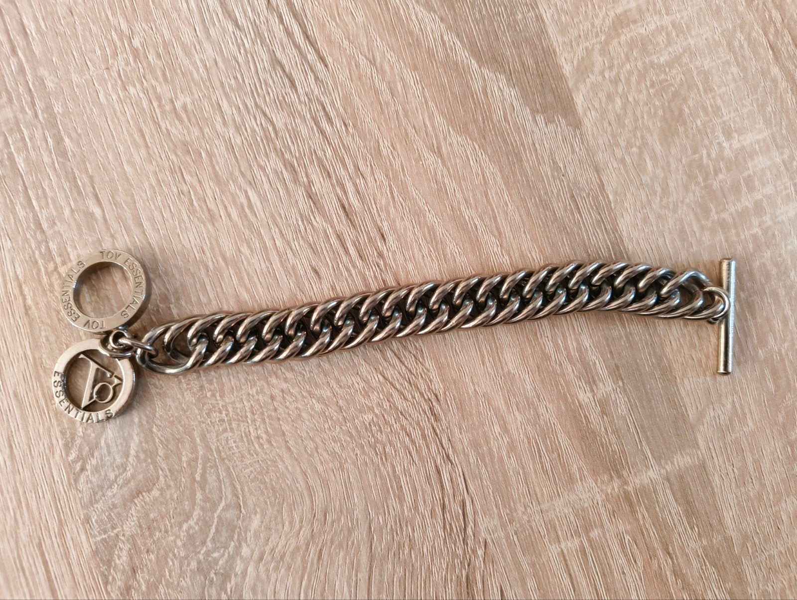 Mooie zilverkleurige armband van TOV Essentials, 17 cm, Overige materialen, Gebruikt, Ophalen of Verzenden, Met bedels of kralen