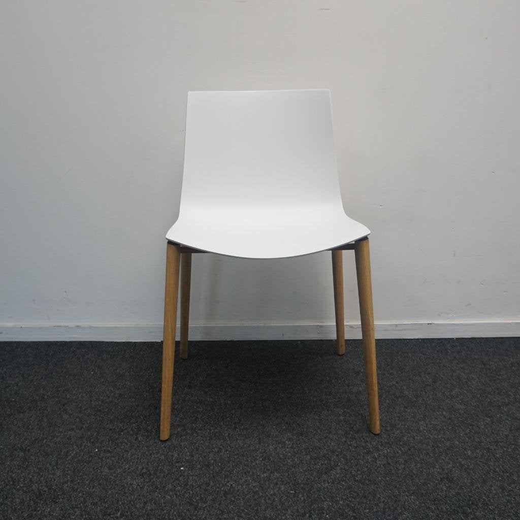 Arper Catifa 46 Stoelen | Design stoelen | Hout | Wit, Hout, Gebruikt, -, Wit