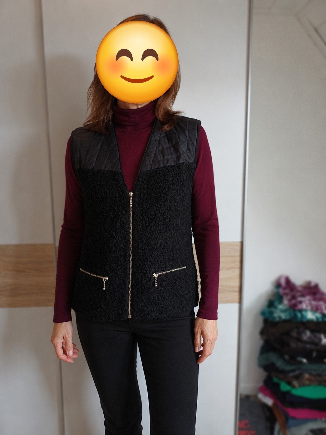 Zwart gilet met rits en gewatteerde schouders, maat M, Kleding | Dames, Bodywarmers, Maat 38/40 (M), Zwart, Ophalen of Verzenden