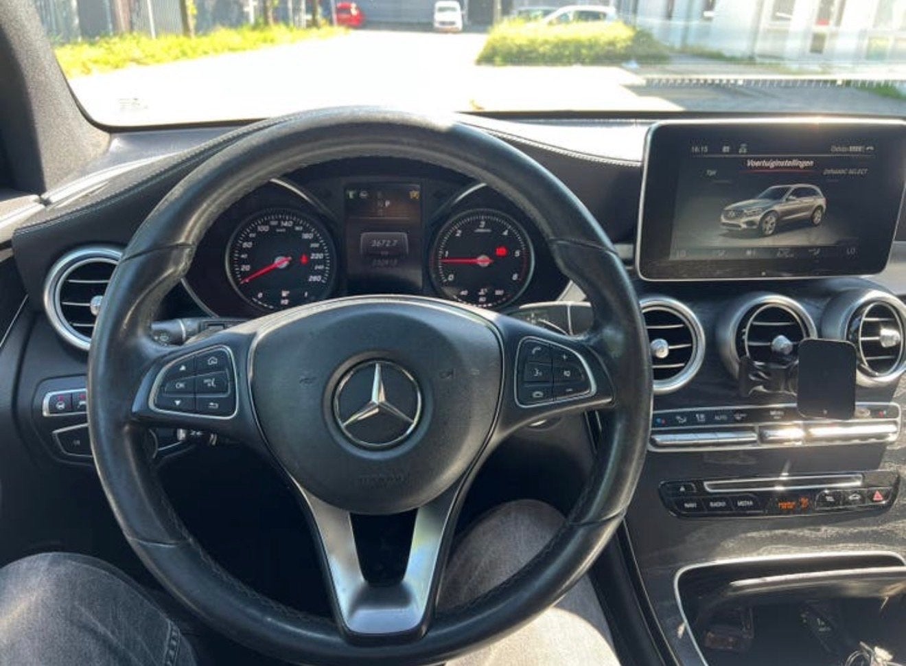 Mercedes-Benz GLC 250 d 204pk 4MATIC 9G-TRONIC 2017 Zwart, Auto's, Automaat, 2500 kg, Zwart, Diesel