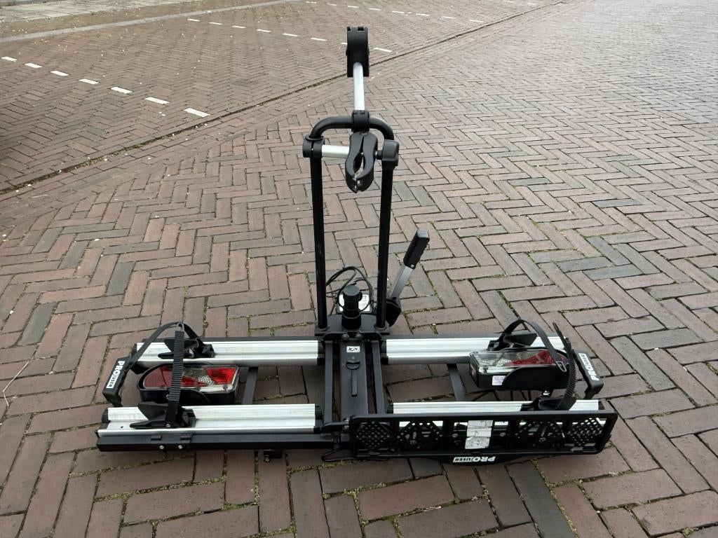Fietsendrager Pro User 91739, Auto diversen, Fietsendragers, Ophalen, 2 fietsen, Zo goed als nieuw, Trekhaakdrager