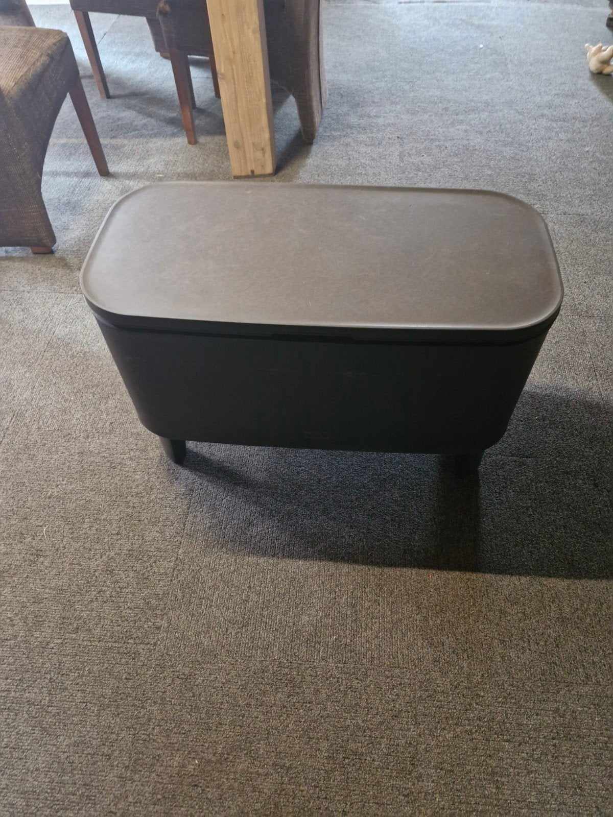 Verstelbare bijzettafel/koelbox - Ideaal voor buiten!, Kunststof, Gebruikt, Modern, functioneel, 75 cm of meer