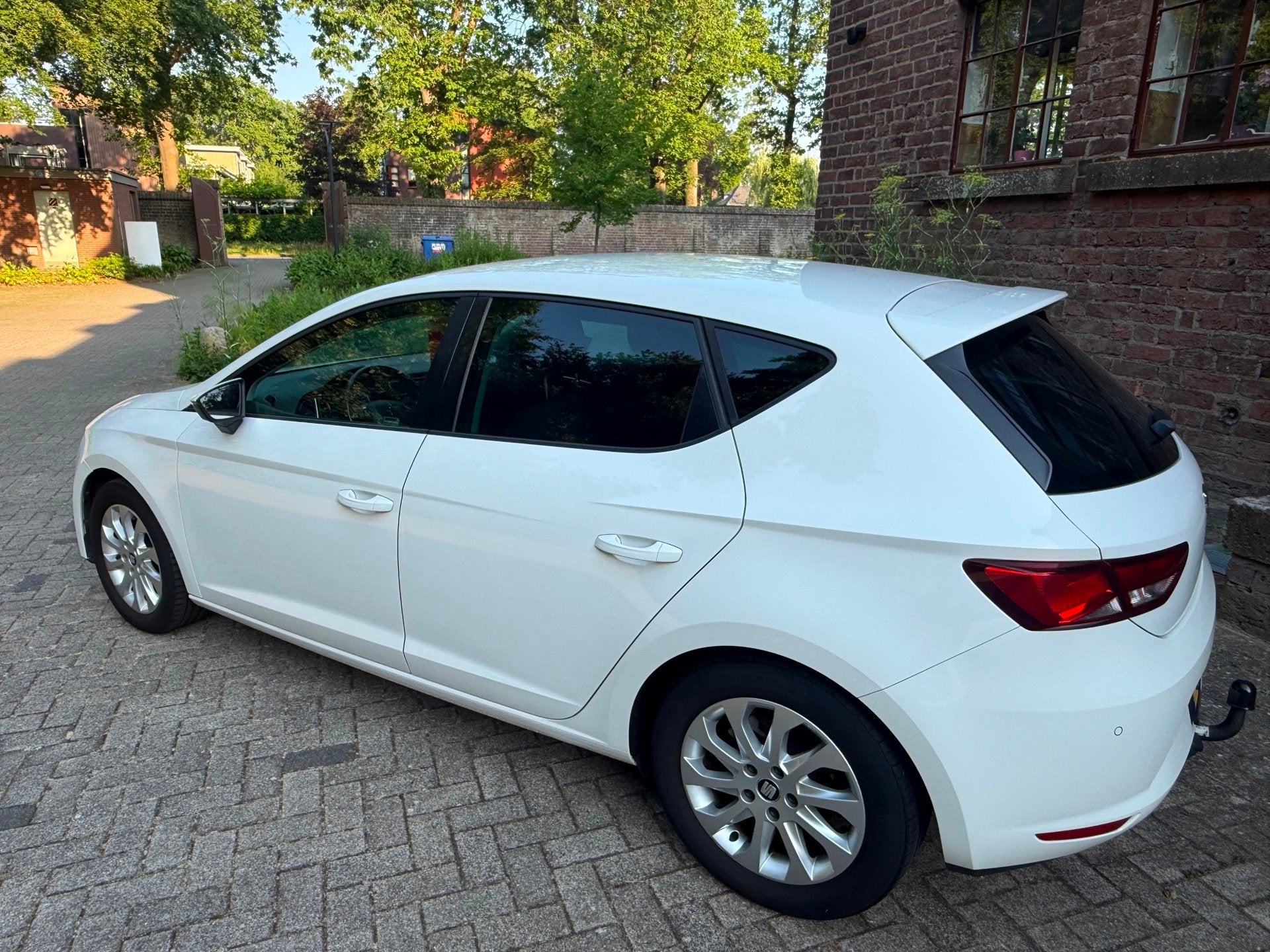 Seat Leon 1.0 EcoTSI Style Connect Top Conditie, Auto's, Voorwielaandrijving, Stof, Gebruikt, Euro 6