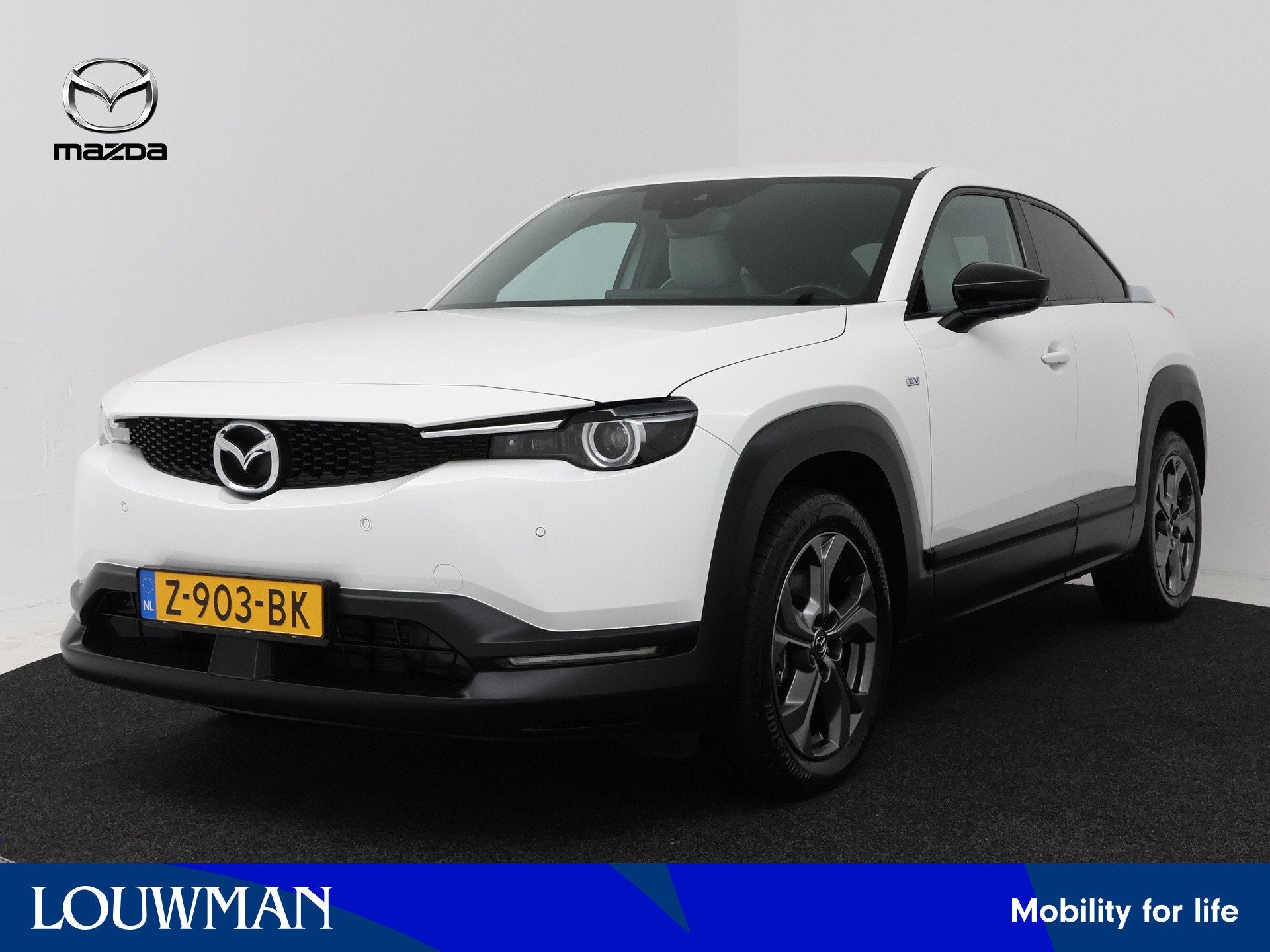 Mazda MX-30 e-SkyActiv EV 145 Advantage 36 kWh | Trekhaak |, Stof, Gebruikt, Zwart, 35 kWh