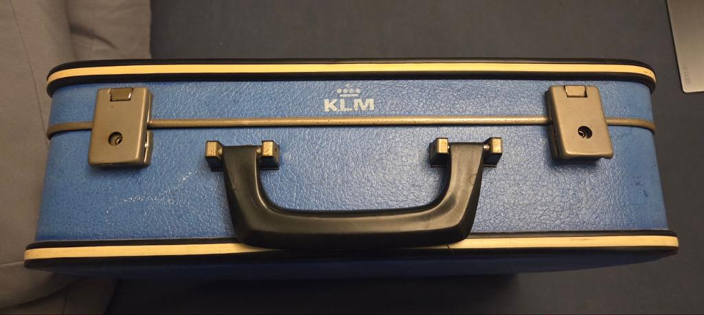 Vintage KLM Stewardess Koffertje - Klassiek Blauw, Verzamelen, Merken en Reclamevoorwerpen, Gebruikt, Gebruiksvoorwerp, Ophalen of Verzenden