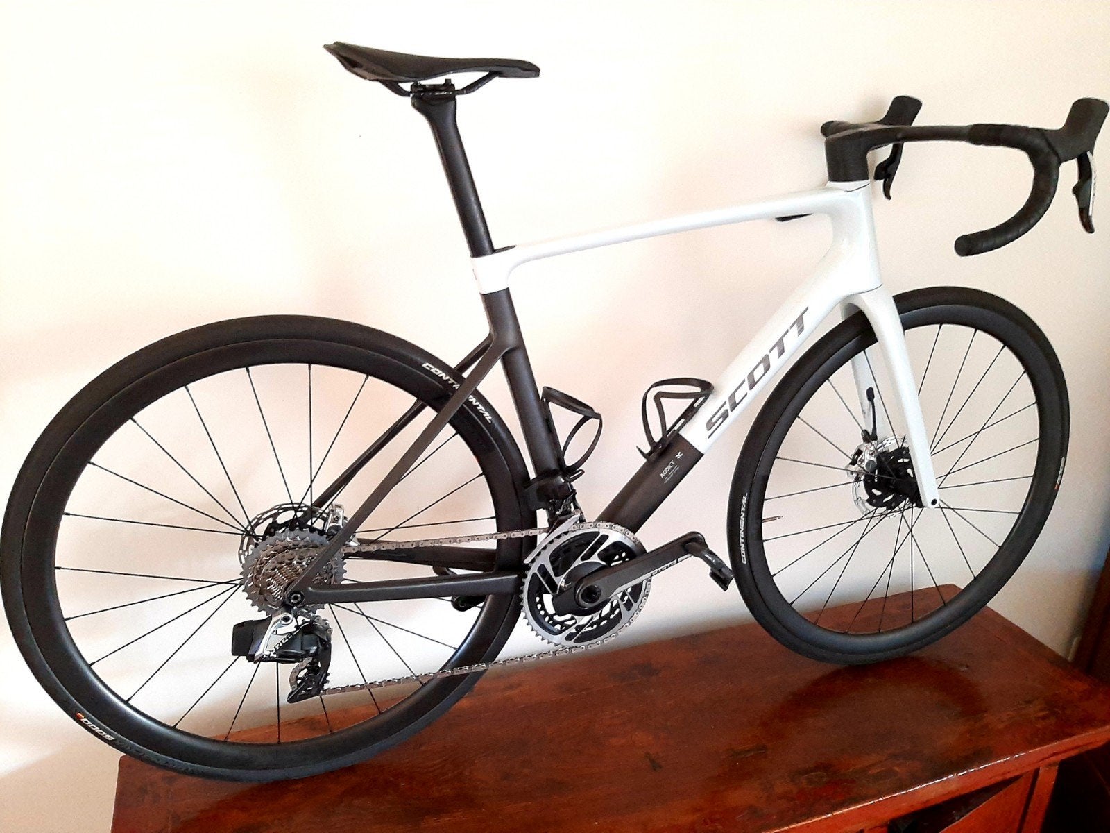 Scott Addict RC PRO disc Sram Red AXS, Fietsen en Brommers, Fietsen | Racefietsen, 28 inch, Scott Addict RC PRO disc, Carbon, Zo goed als nieuw