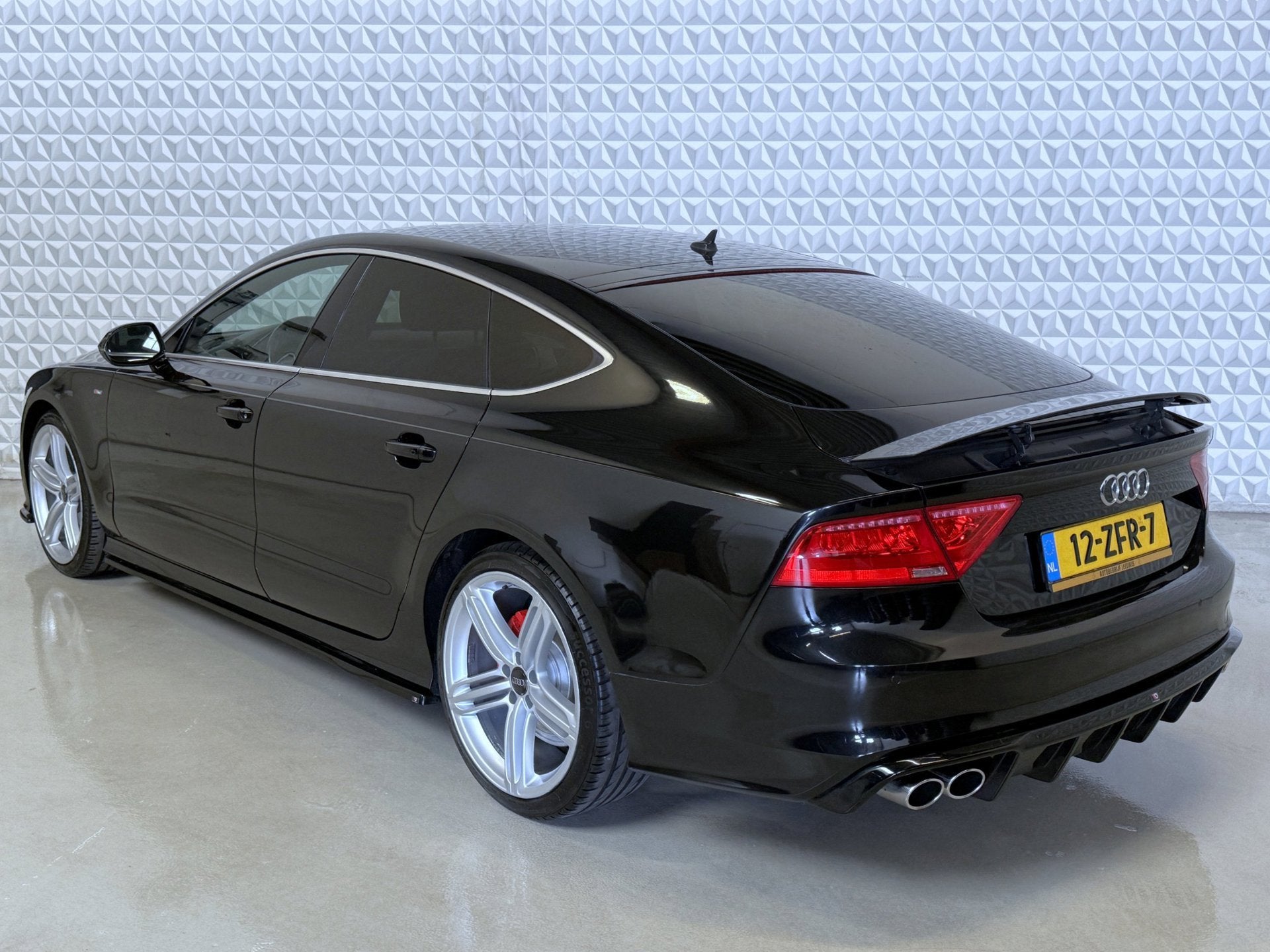 Audi A7 Sportback 3.0 TDI quattro EXPORT PRIJS EX BPM (2012), Auto's, Audi, Euro 5, Zwart, 4 stoelen, Bedrijf