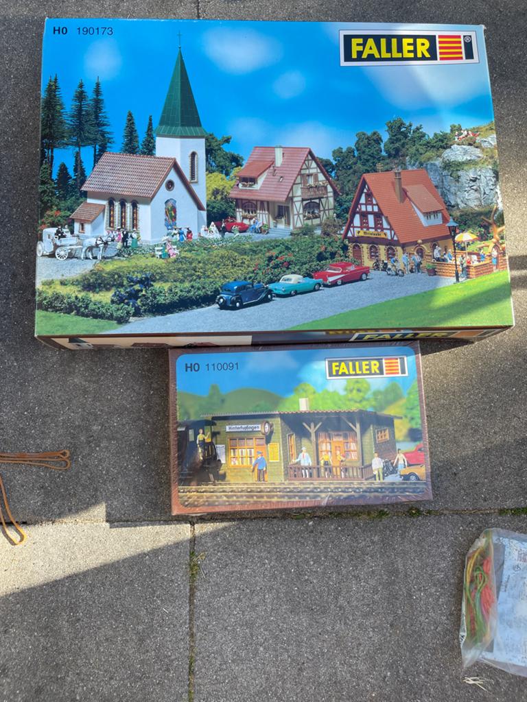 Faller H0 Bouwdozen - Dorf Set + Station/Halte, Hobby en Vrije tijd, Modeltreinen | H0, Gebruikt, Brug, Tunnel of Gebouw, Gelijkstroom of Wisselstroom