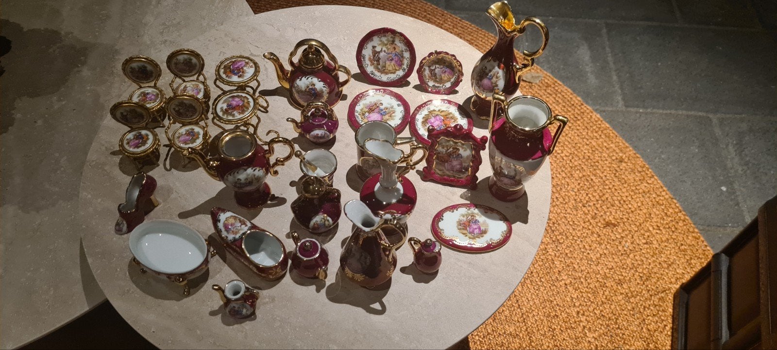 Goudeville Limoges Miniatuur Porseleinen Servies, Antiek en Kunst, Ophalen