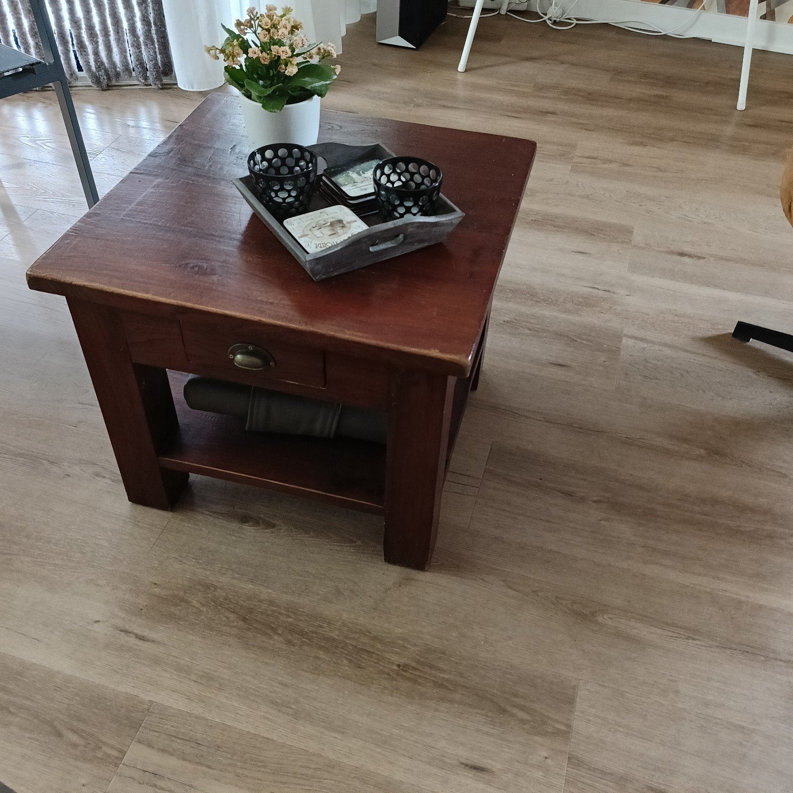 te koop; teak houten bijzettafel met lade, Ophalen
