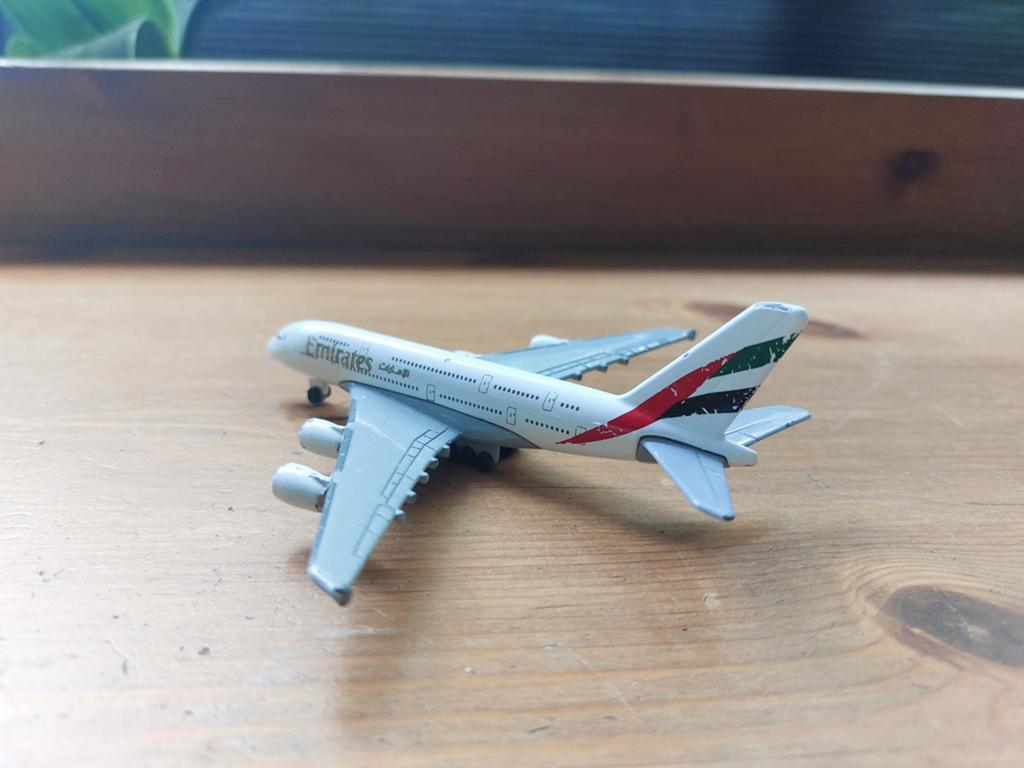 Vliegtuig emirates airbus A380 schaalmodel, Ophalen of Verzenden, Overige typen