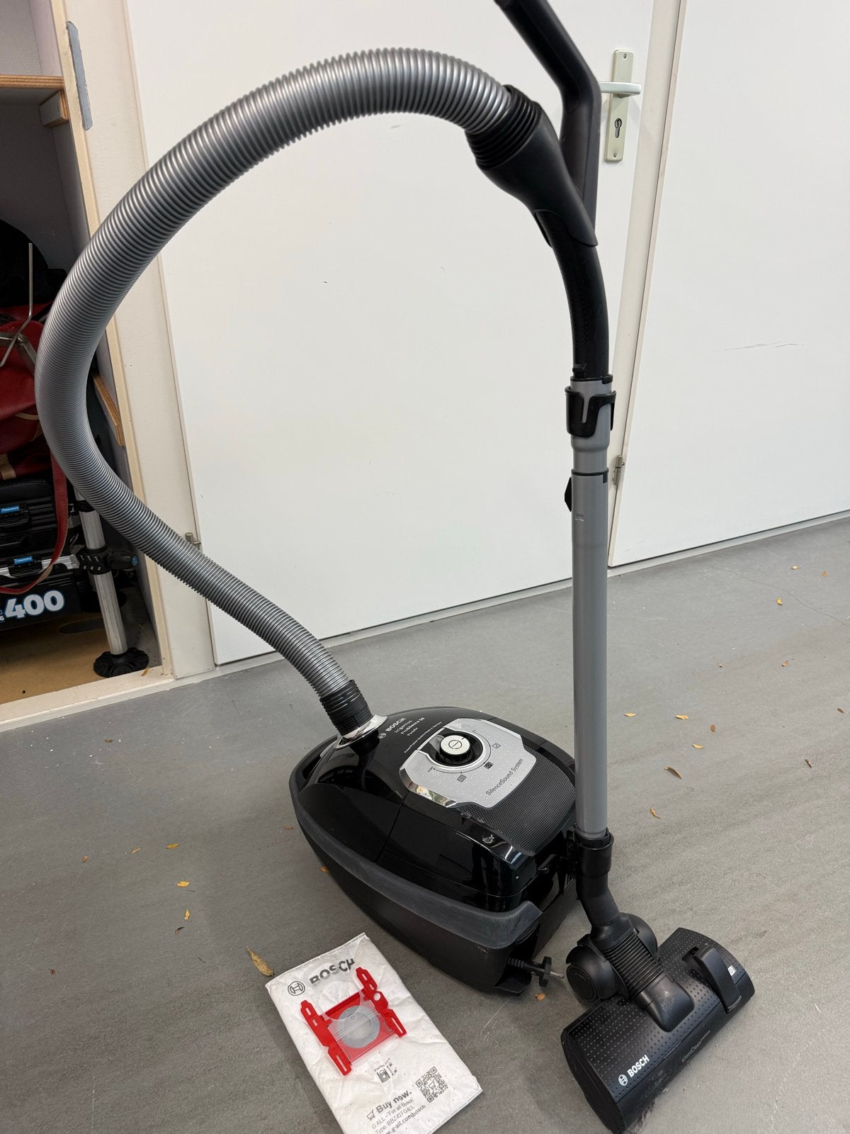 Bosch In'genius ProSilence 59 PureAir Stofzuiger, Witgoed en Apparatuur, Bosch, Zo goed als nieuw, Sledestofzuiger, Stille werking