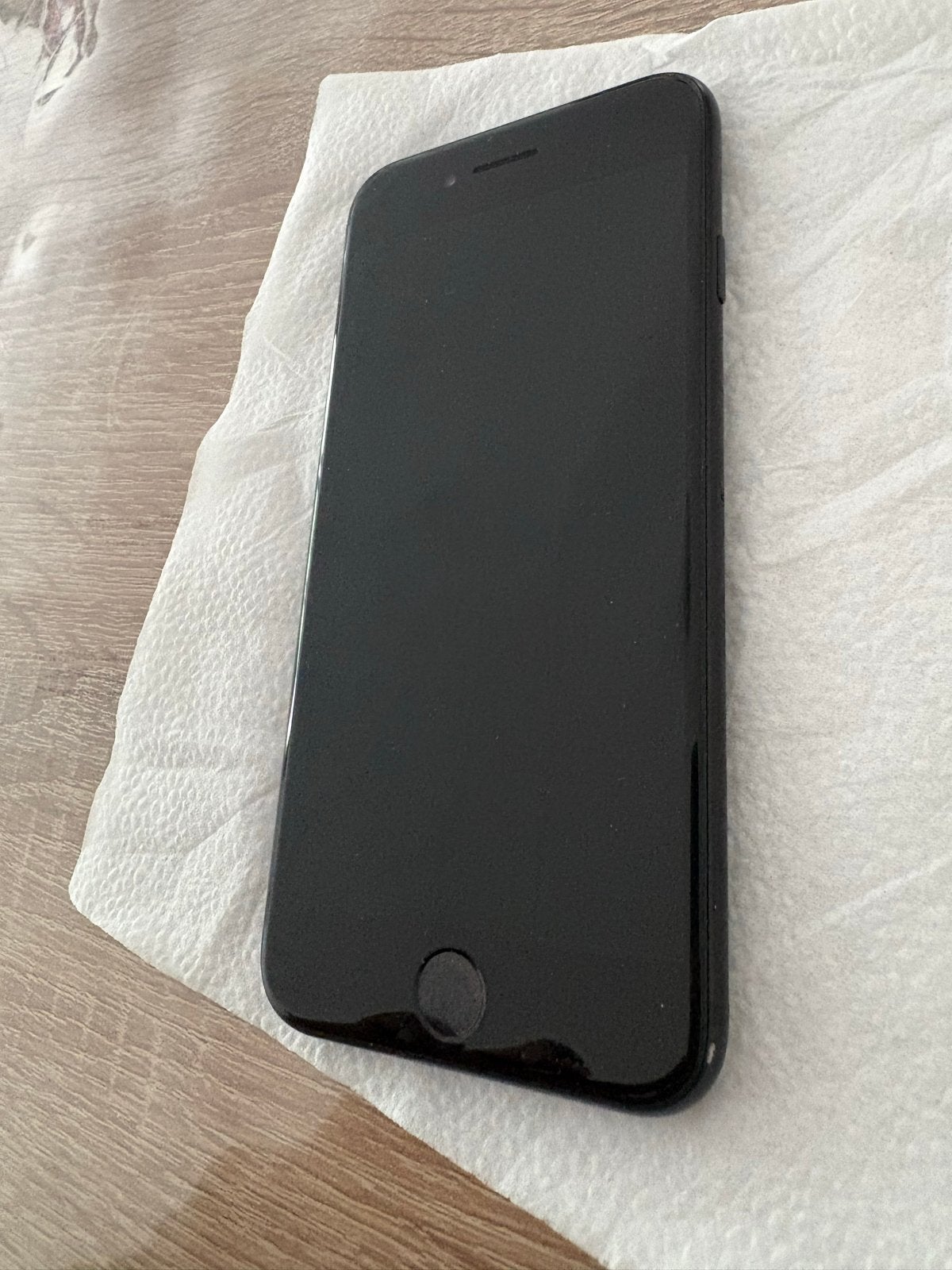 iPhone SE 2020 - 64 GB - Batterijconditie 78%, Telecommunicatie, Mobiele telefoons | Apple iPhone, Gebruikt, Zwart, 78 %, Ophalen of Verzenden