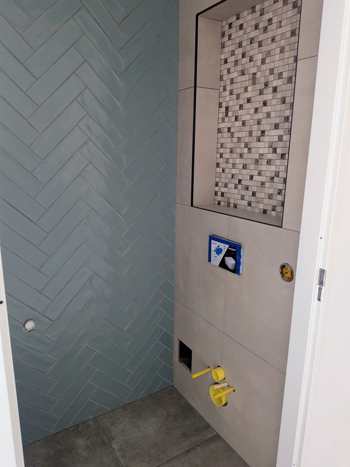 Diverse wand- en vloertegels, genoeg voor toiletruimte, Ophalen, 60 cm of meer, Nieuw, Minder dan 5 m²