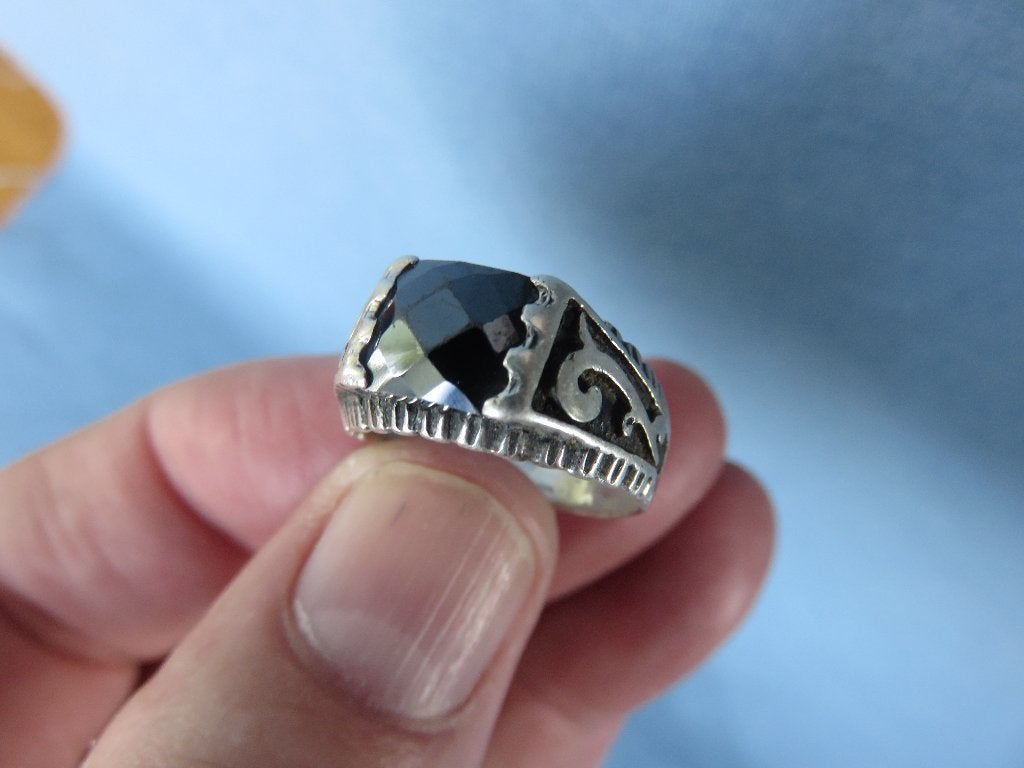 Ring in 925 karaat zilver met zwart geslepen steen en niello, 18 tot 19, Gebruikt, Ophalen of Verzenden, Dame of Heer