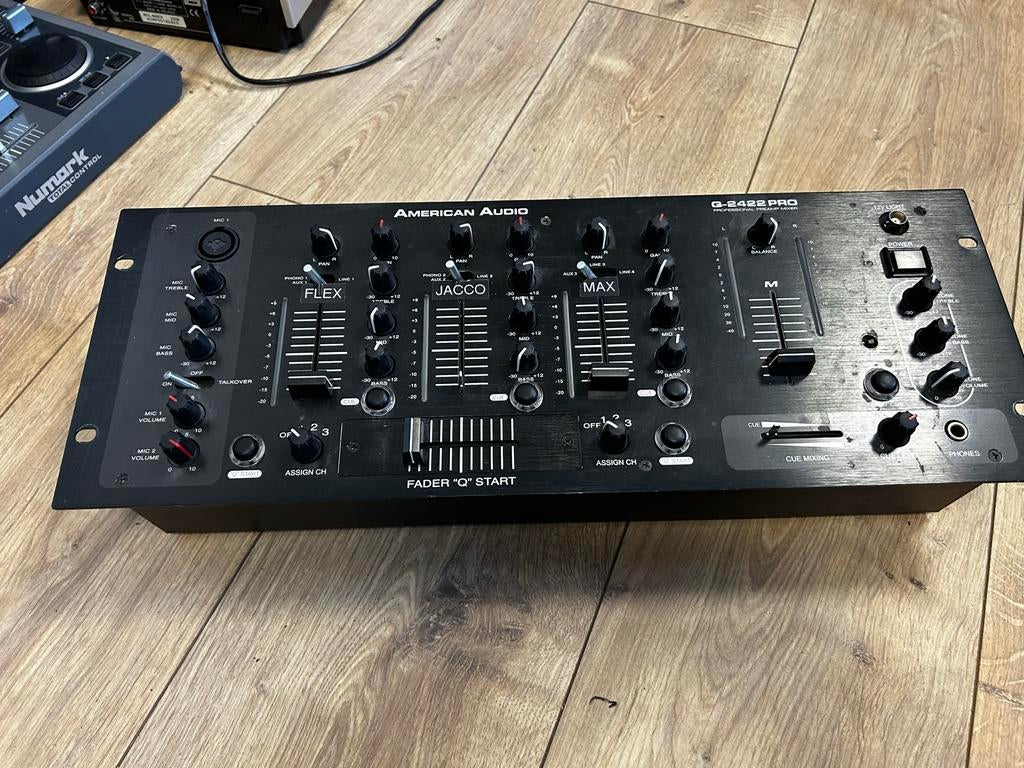 American Audio Q-2422 PRO DJ Mixer - Professionele Mengtafel, Muziek en Instrumenten, Mengpanelen, Gebruikt, Minder dan 5 kanalen