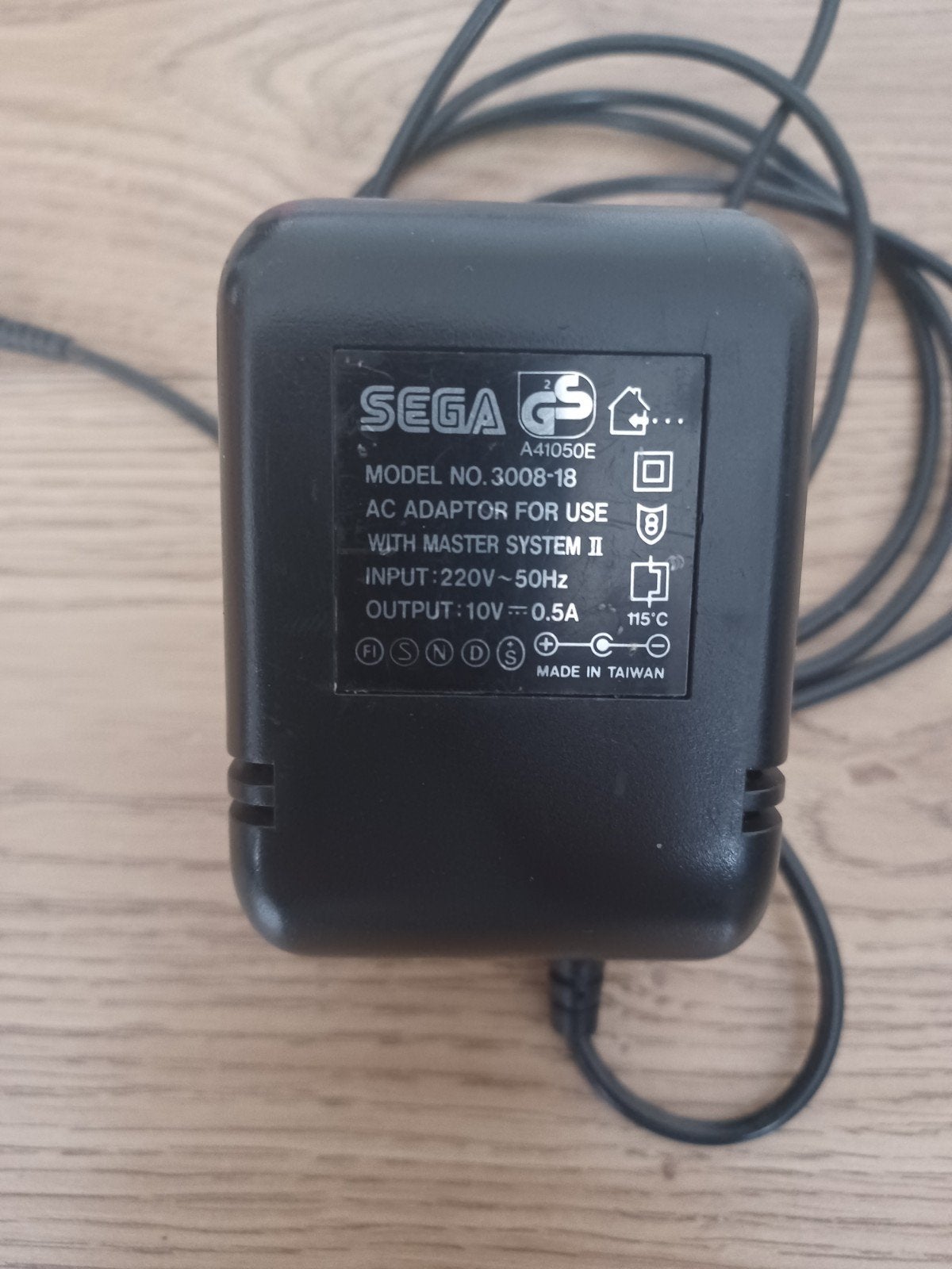 Sega Master System II - originele adapter, Ophalen of Verzenden, Zo goed als nieuw, Zonder controller, Master System