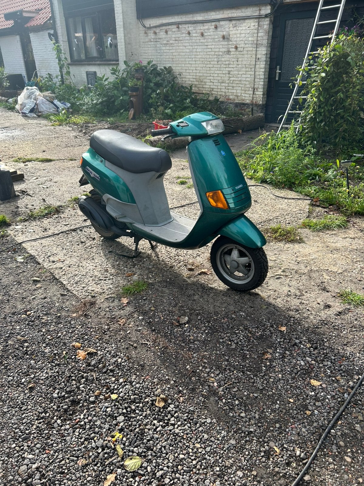 Gezocht!! Piaggio opknap scooters, Ophalen, Maximaal 45 km/u, Zip, Zo goed als nieuw