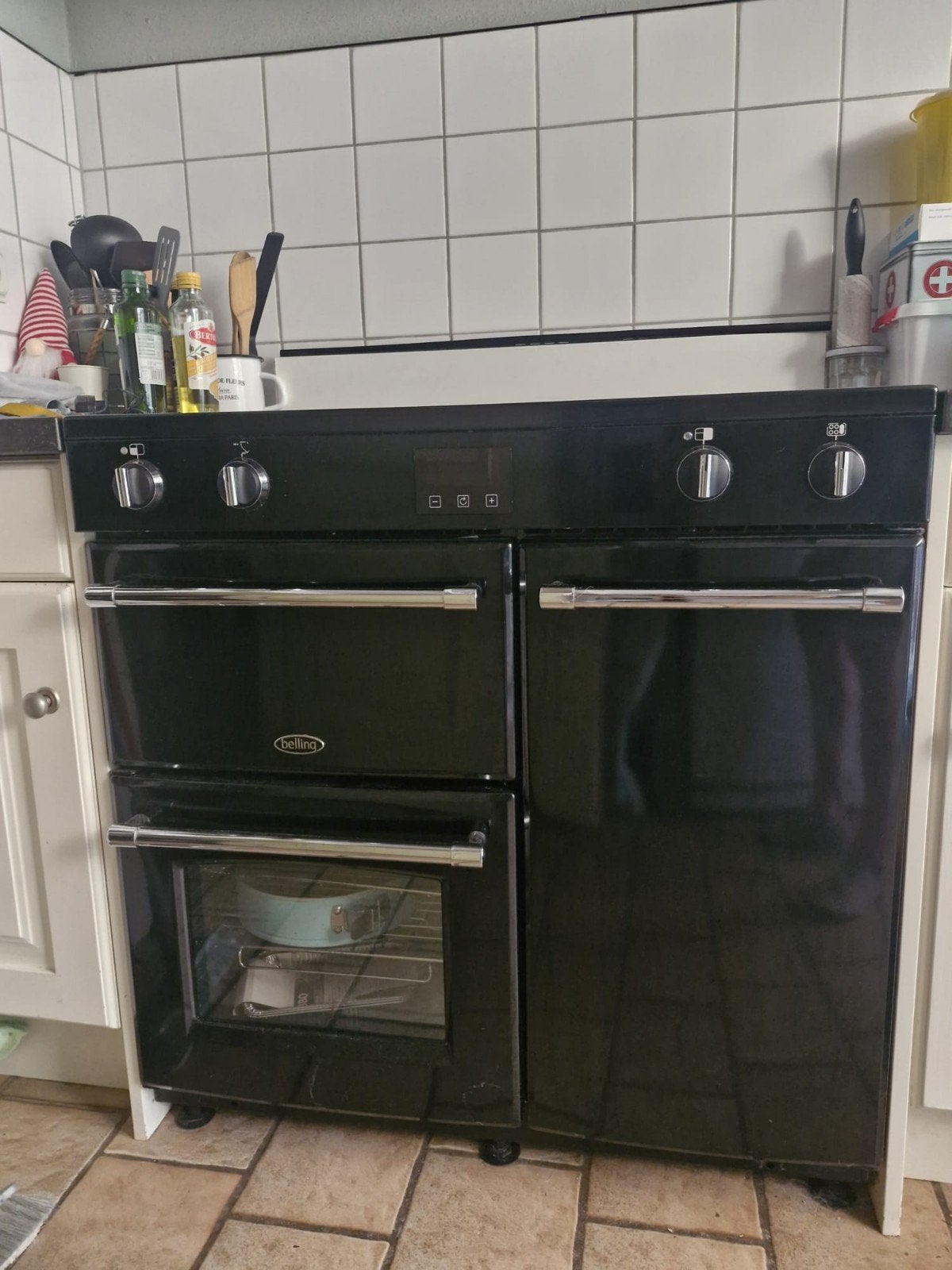Belling Farmhouse 90EI: ovens zijn perfect, kookplaat stuk, Ophalen, Gebruikt, Hete lucht, 60 cm of meer
