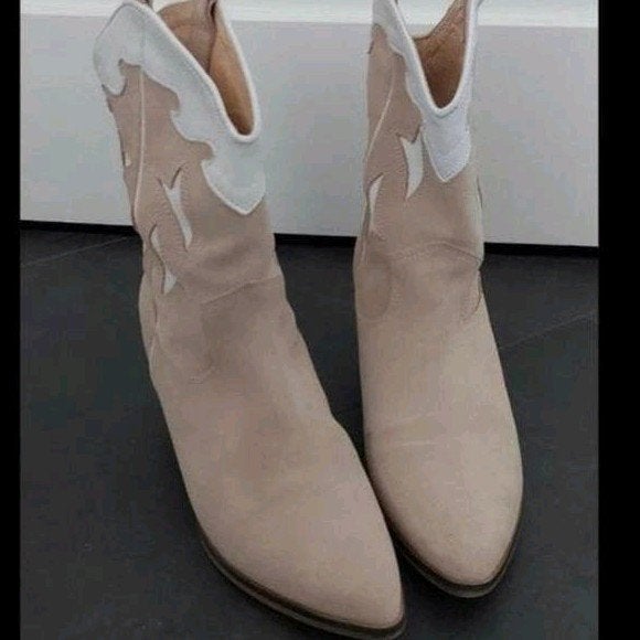 Deabused Western Laarzen - Beige Suede, Maat 41, Deabused, Lage of Enkellaarzen, Nieuw, Ophalen of Verzenden