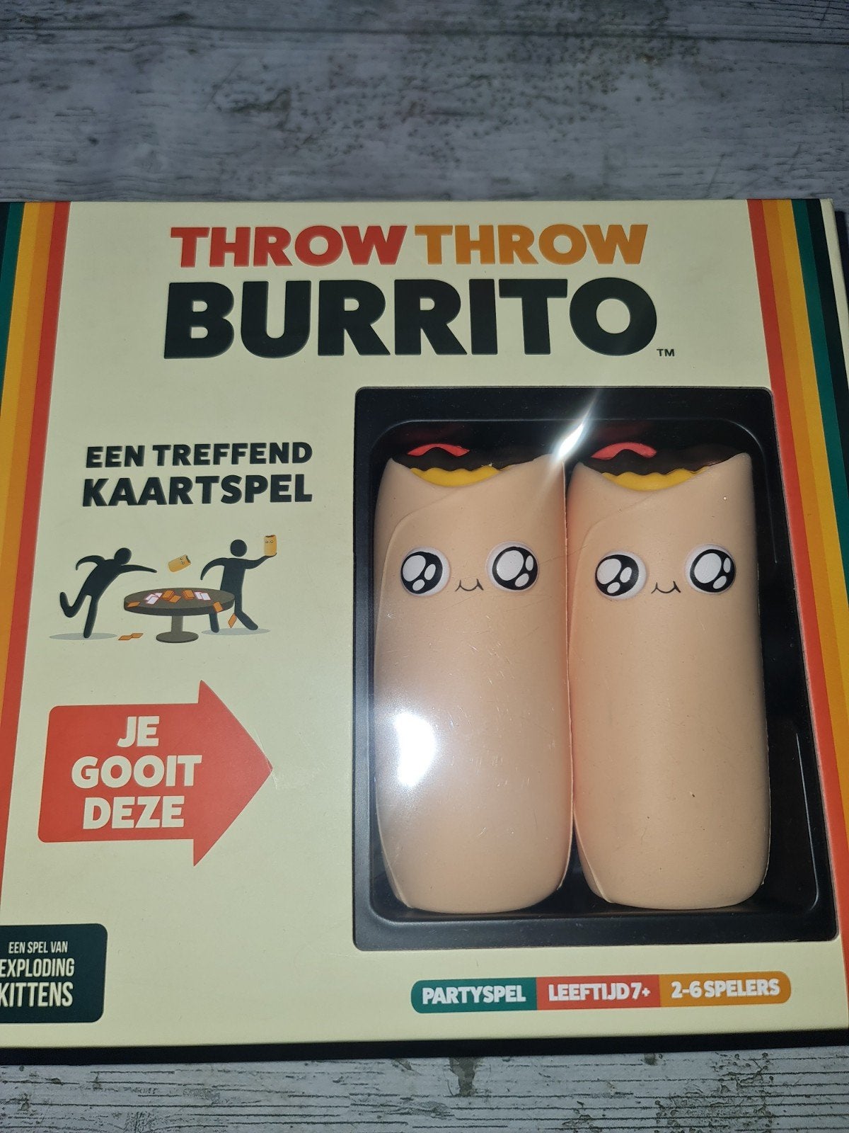 Throw Throw Burrito - Het hilarische kaartspel!, Een of twee spelers, Ophalen of Verzenden, Zo goed als nieuw, Exploding Kittens