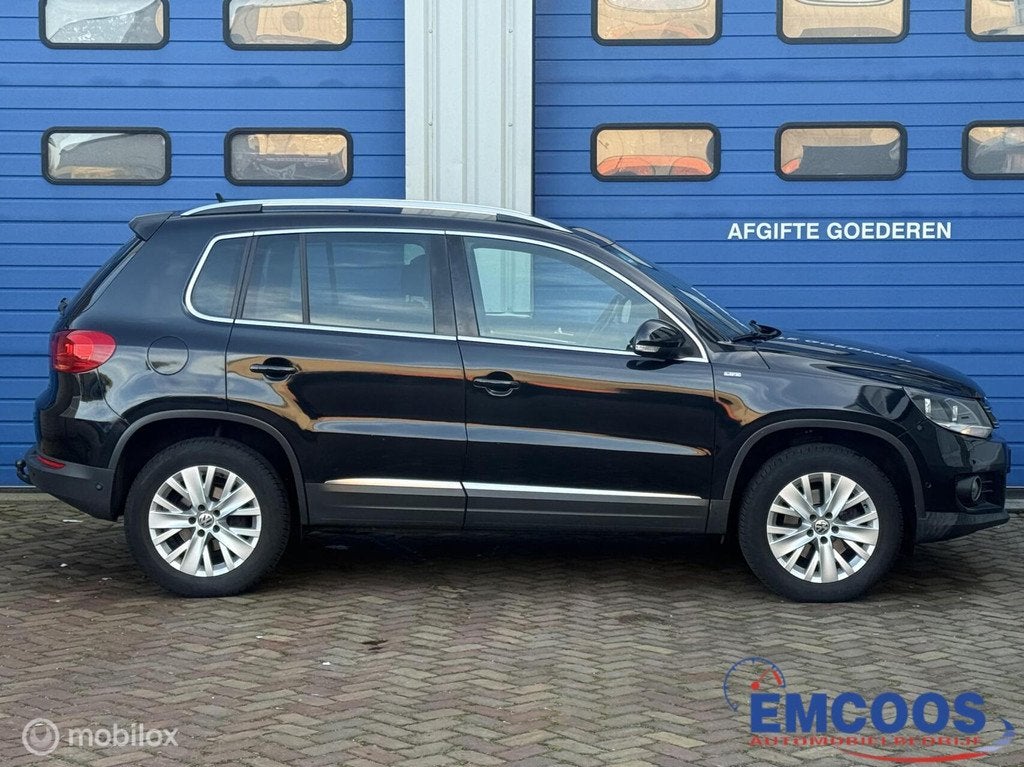 Volkswagen Tiguan 1.4 TSI R-Line Edition * Airco * Cruise Co, Auto's, Voorwielaandrijving, Euro 5, 15 km/l, Gebruikt