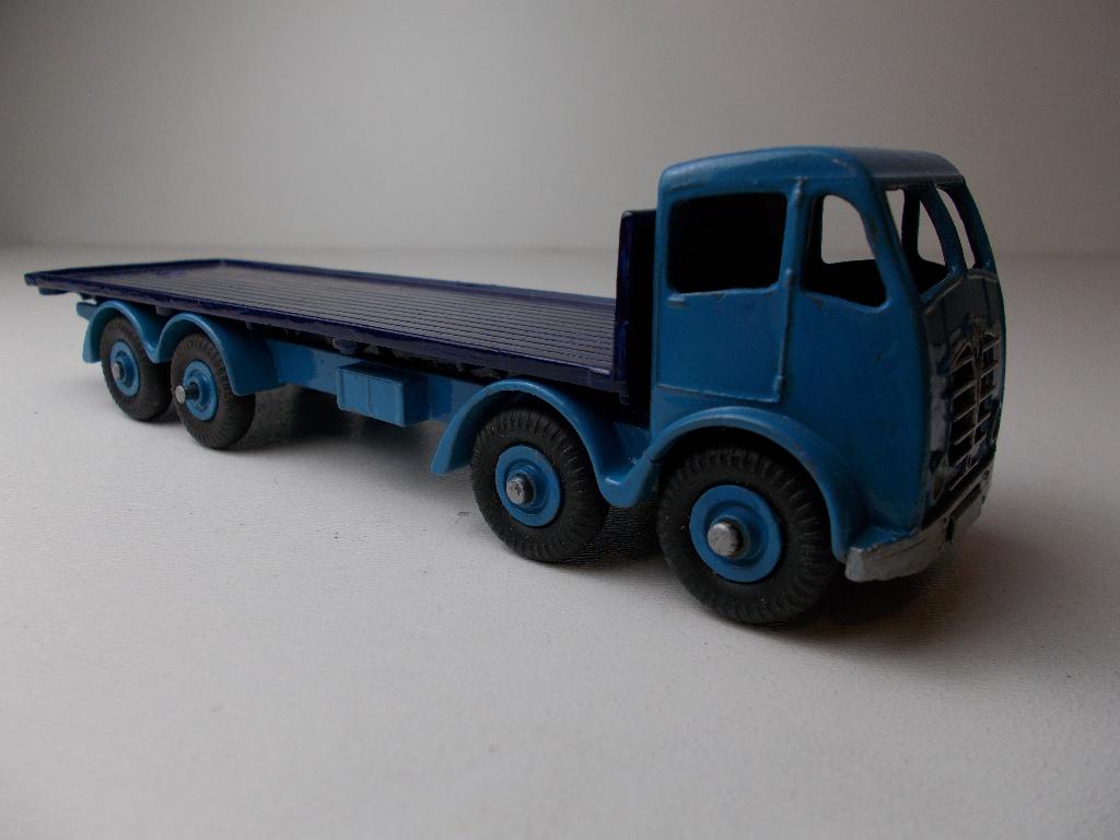 1948 Dinky Supertoys 501 FODEN FLAT TRUCK. Repainted (-B-), Ophalen of Verzenden, Gebruikt, Bus of Vrachtwagen, Dinky Toys