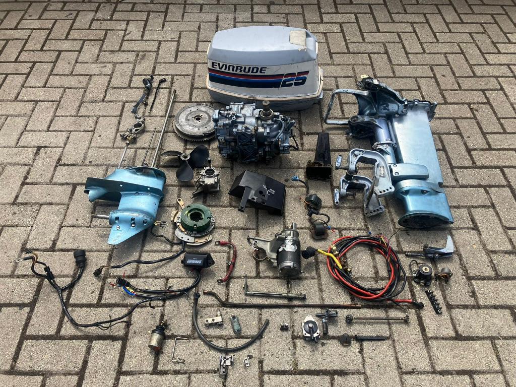 Evinrude Johnson 20 25 30 pk 2 takt buitenboordmotor onderde, Ophalen of Verzenden, Gebruikt, Motor en Techniek