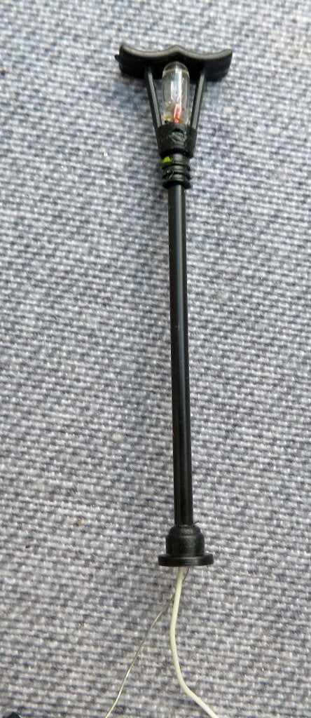 H0 straat lantaarn, Overige merken, Gebruikt, Gelijkstroom of Wisselstroom, Brug, Tunnel of Gebouw