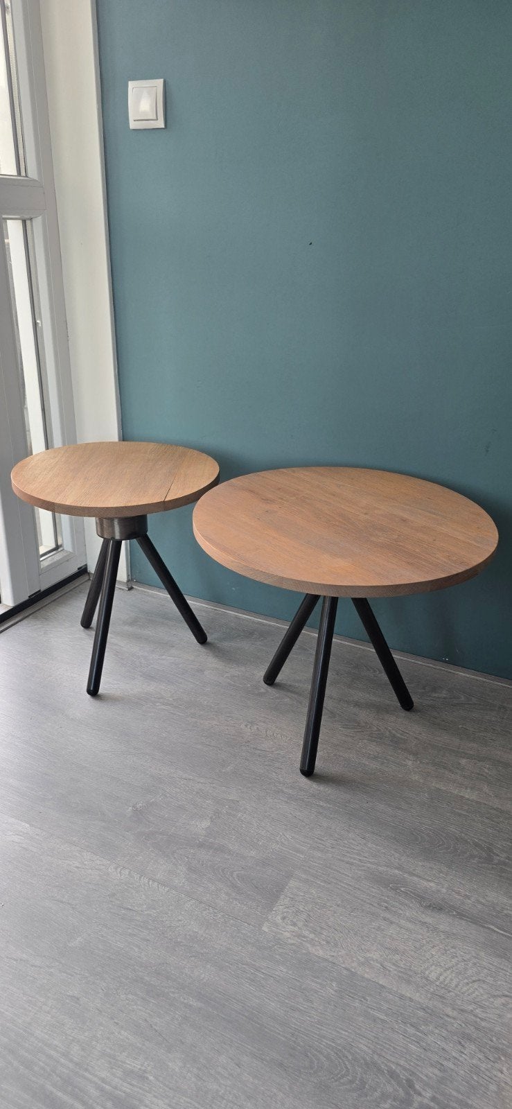 Set van 2 ronde bijzettafels (houten blad en metalen poten), Minder dan 50 cm, Gebruikt, Modern, Industrieel, Rond