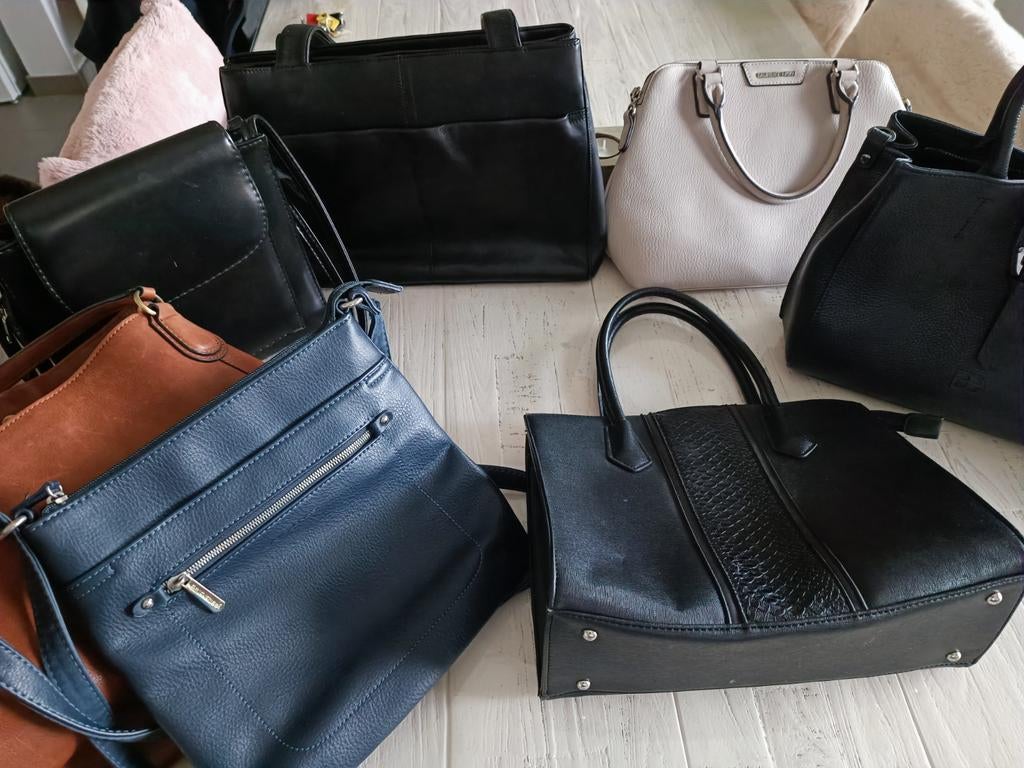 Verschillende handtassen in prima staat,per stuk of bieden, Ophalen, Bruin