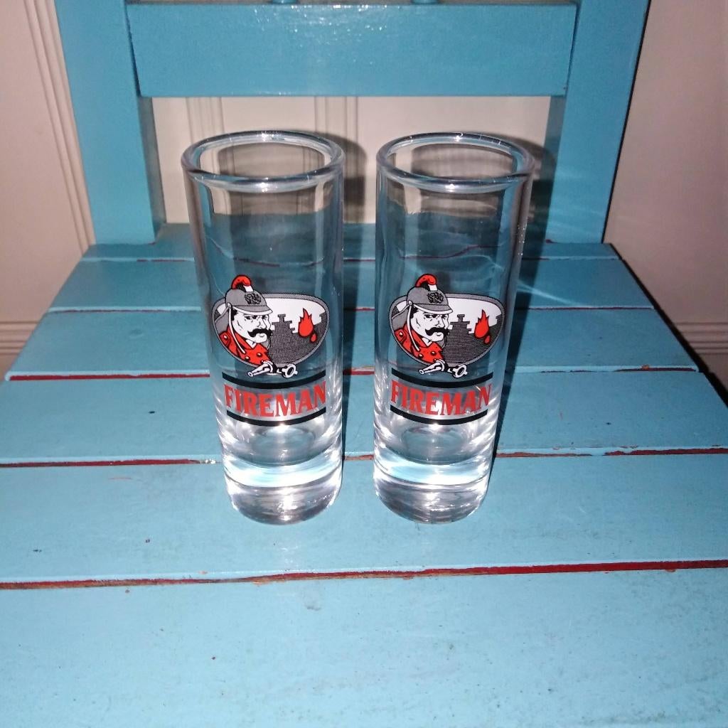 Fireman shotglaasjes 2 stuks, Verzamelen, Ophalen, Zo goed als nieuw, Borrel- of Shotglas