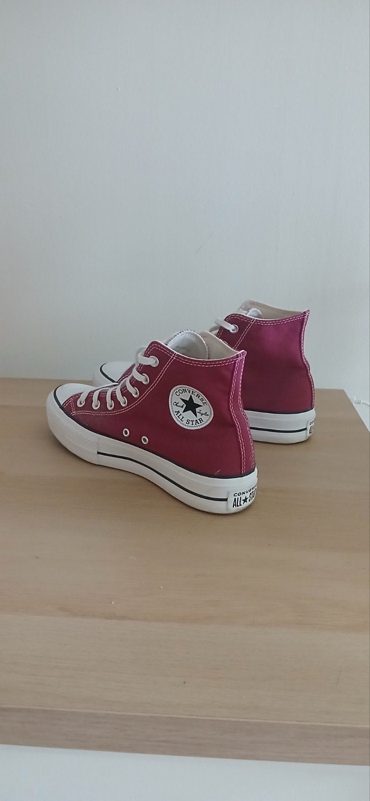 Converse All Star Sneakers - Zo goed als nieuw, Converse, Ophalen of Verzenden, Rood, Sneakers of Gympen