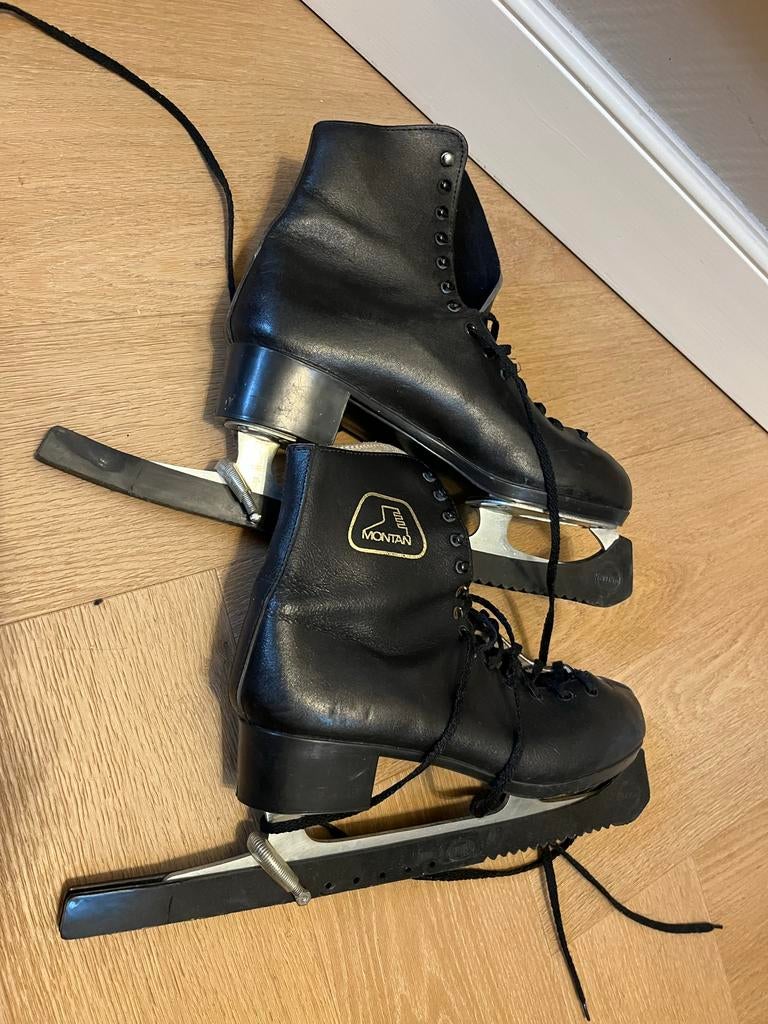 Montan Kunstschaatsen - Maat 42 - Zwart, Zo goed als nieuw, Kunstschaatsen, Ophalen, Overige merken