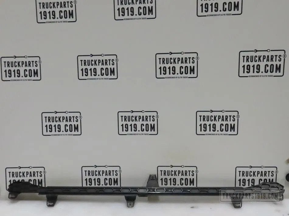 Scania 2307668 |  Grille rooster bevestiging, Ophalen, Gebruikt, Scania, Carrosserie en Plaatwerk
