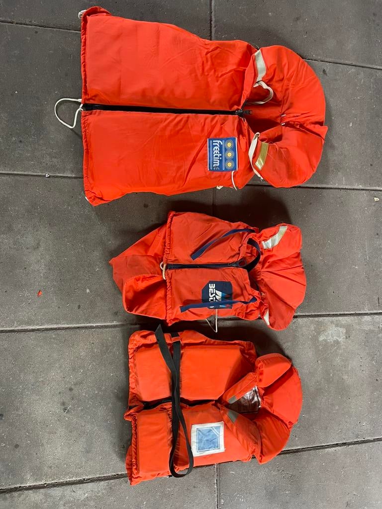 Zwemvesten, Watersport en Boten, Watersportkleding, Ophalen of Verzenden, Zo goed als nieuw, Dame of Heer, Reddingsvest of Zwemvest