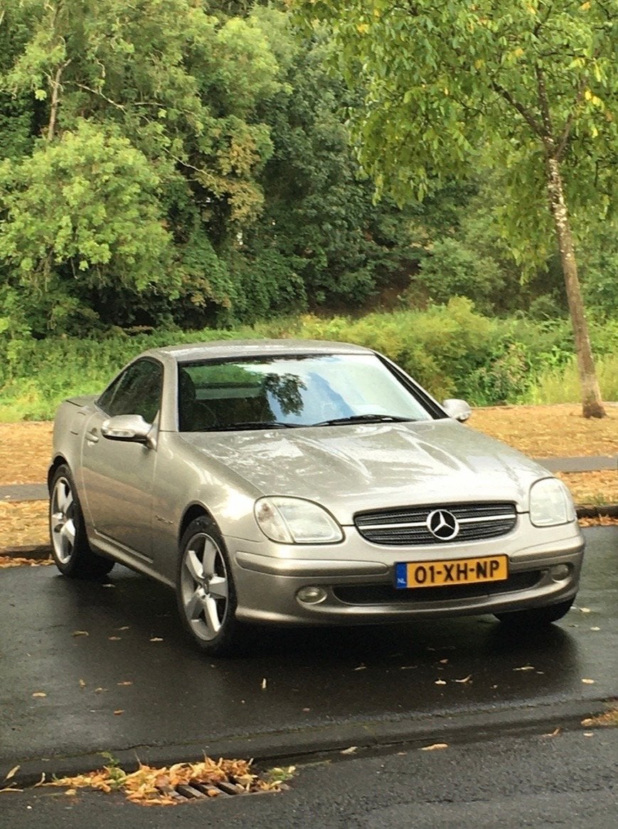 Mercedes-Benz SLK 2.3 Slk230 Kompressor Roadster AUT 2004, Auto's, Achterwielaandrijving, 4 cilinders, Cabriolet, 66 €/maand